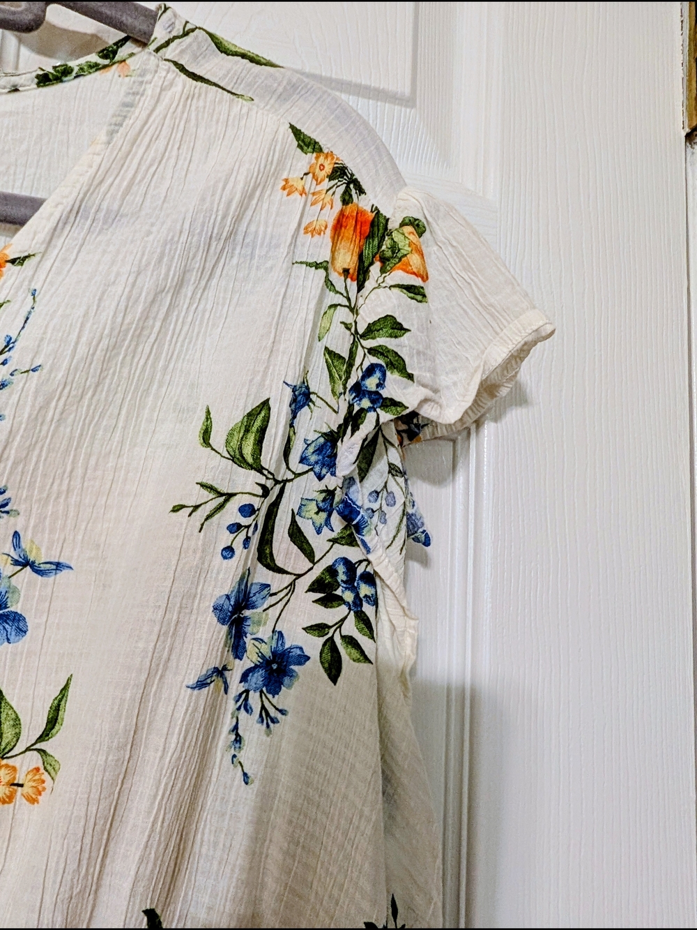 Cream Floral Blouse by Time and Tru - Picture 4 of 6